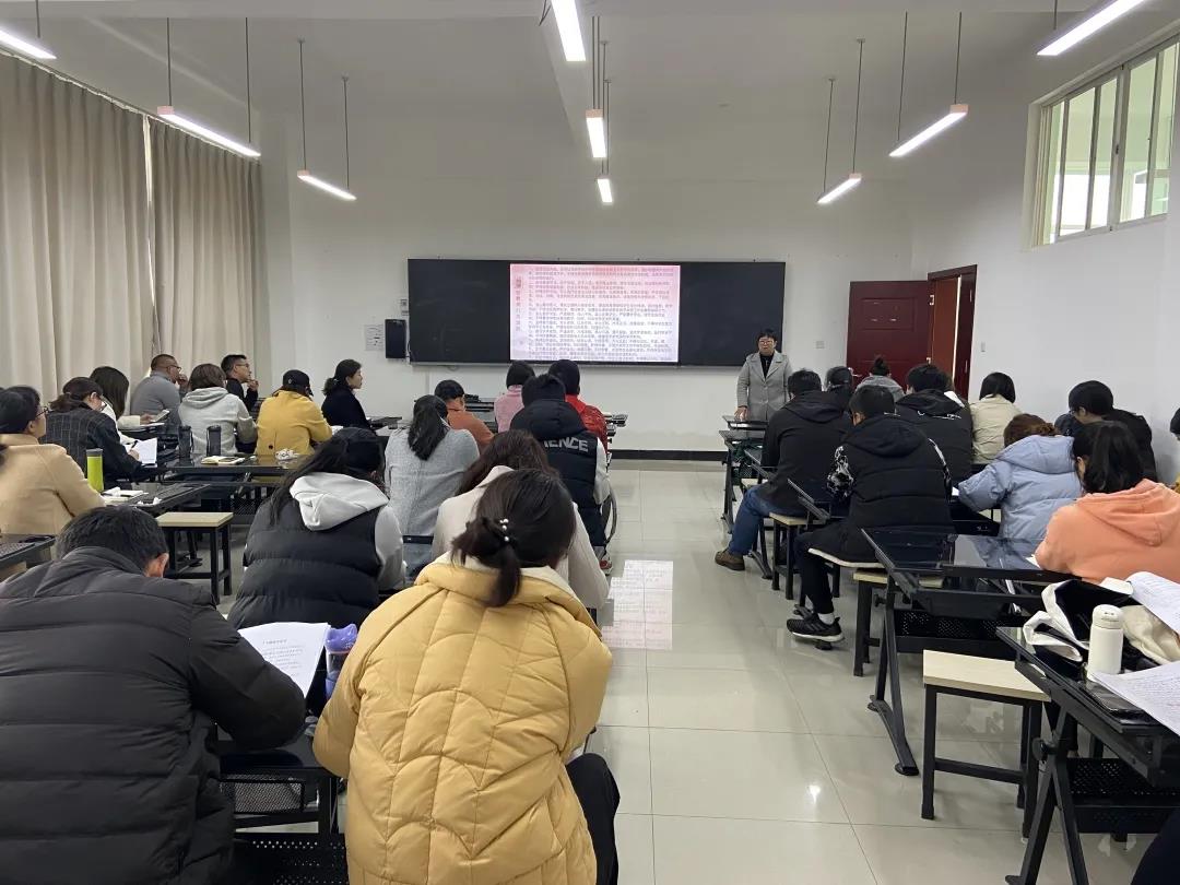 学习云岭楷模张桂梅，塑造经管教师魂2.jpg