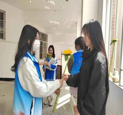 【榜样的力量】云南经济管理学院2023年度省政府奖学金获得者个人事迹分享（第十二期） 第 9 张