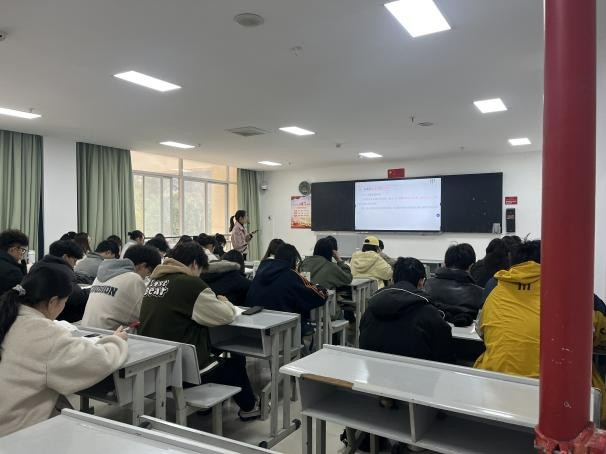 学生工作周报（第21期） 第 5 张