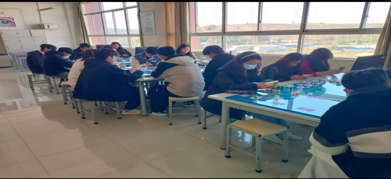 学生工作周报（第21期） 第 25 张