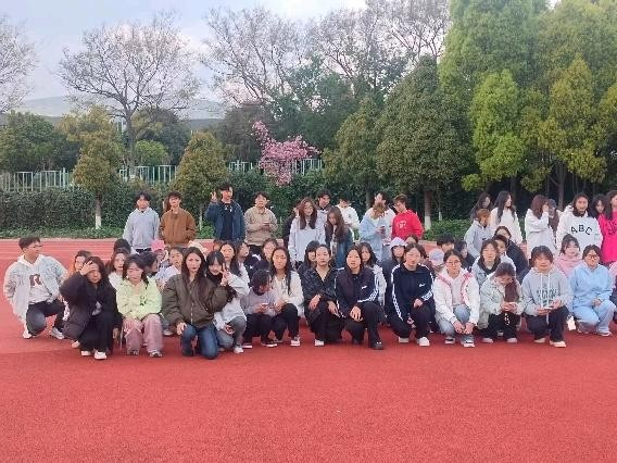 学生工作周报（第5期） 第 25 张