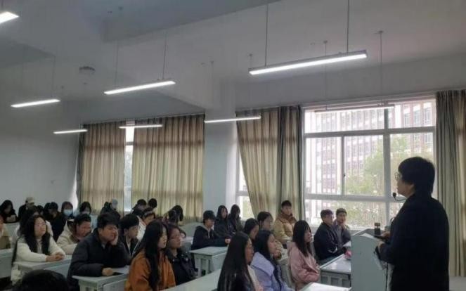 学生工作周报（第5期） 第 21 张