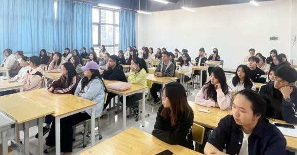 学生工作周报（第5期） 第 25 张