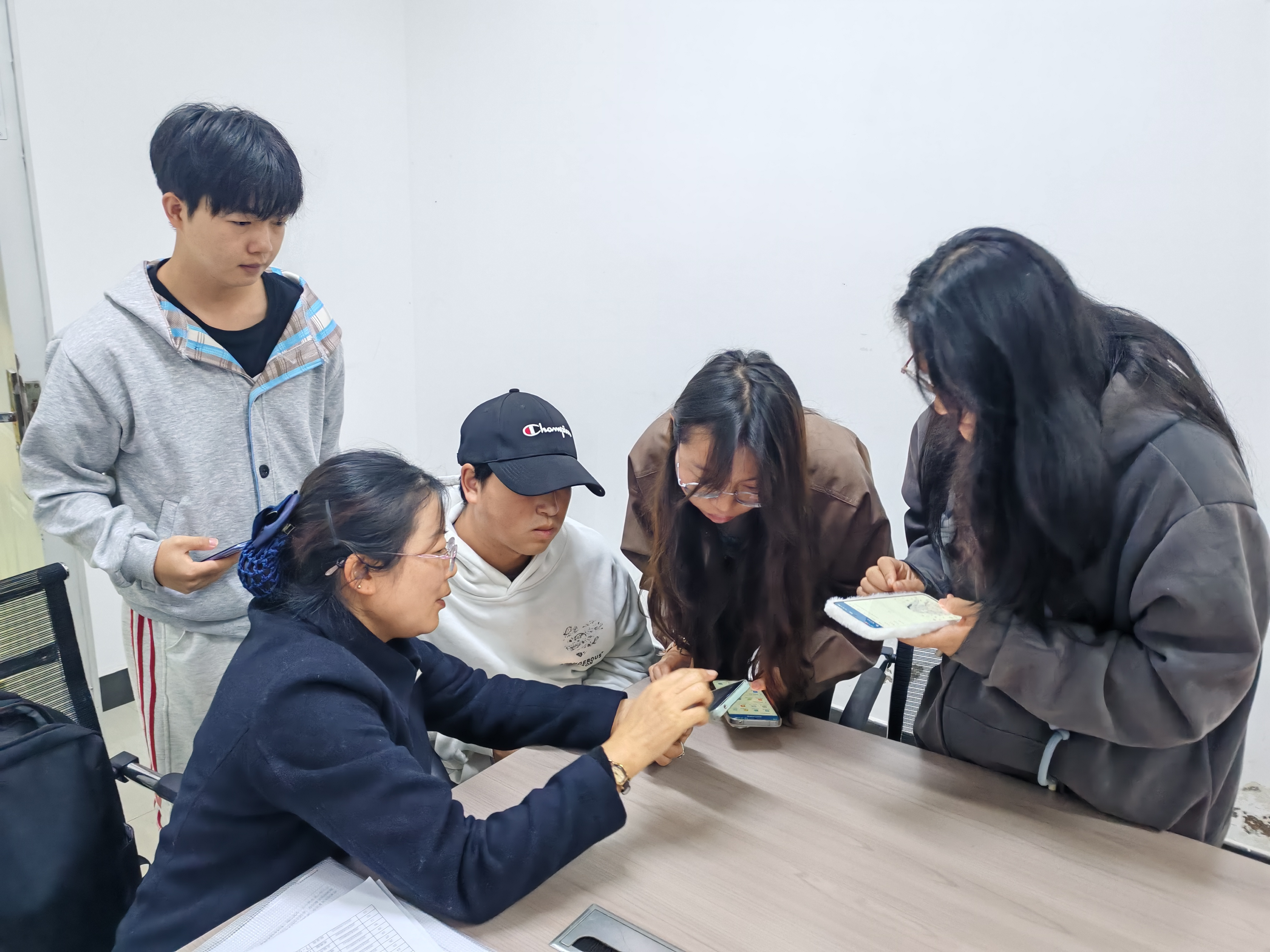 学生工作周报(第27期) 第 18 张 学生工作周报(第27期) 第 18 张