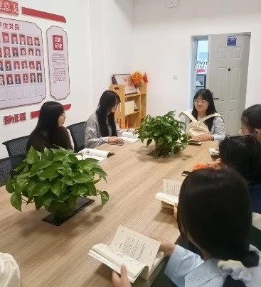 学生工作周报（第9期） 第 55 张