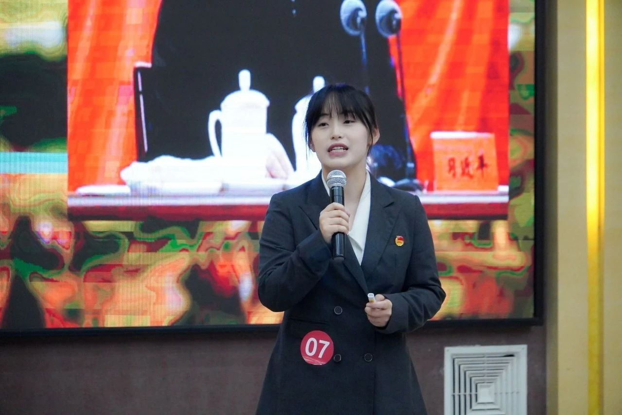 云经管举行2025年“云岭师生说”理论宣讲比赛校赛 第 6 张