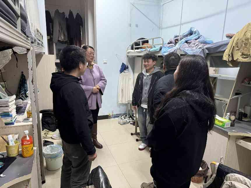 学生工作周报（第32期） 第 19 张