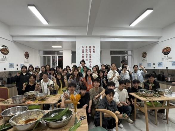 学生工作周报（第14期） 第 47 张