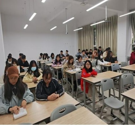 学生工作周报（第11期） 第 8 张