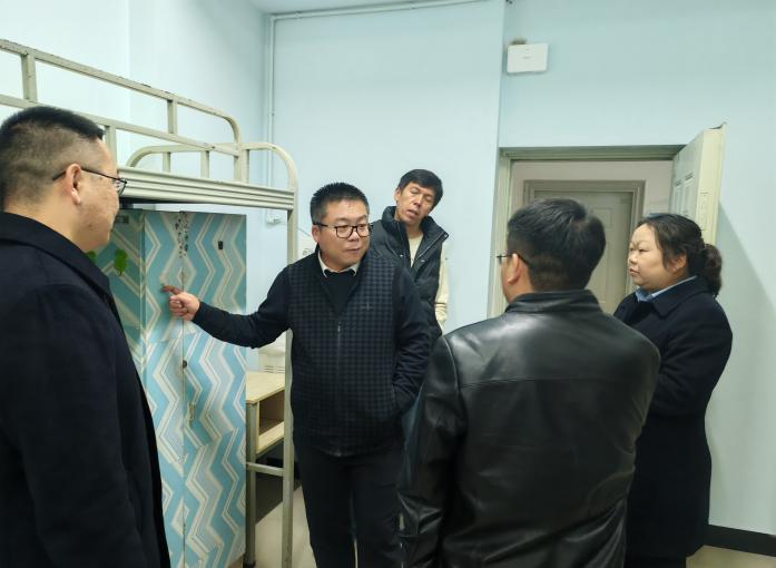 学生工作周报(第27期) 第 13 张 学生工作周报(第27期) 第 13 张