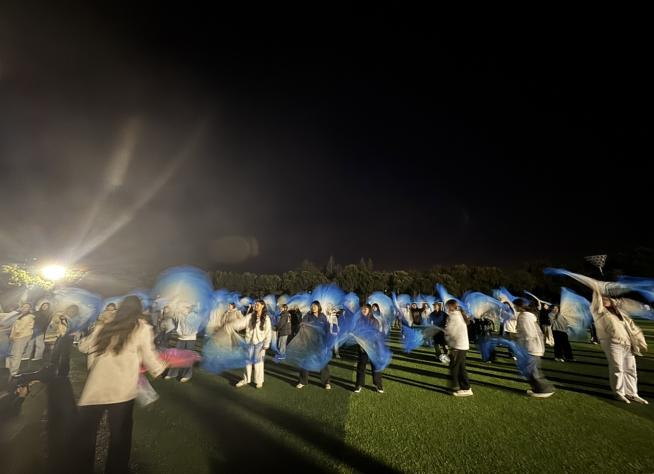 学生工作周报(第27期) 第 8 张 学生工作周报(第27期) 第 8 张