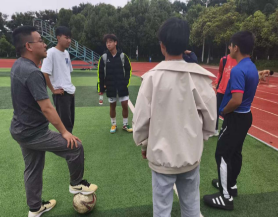 学生工作周报（第15期） 第 26 张