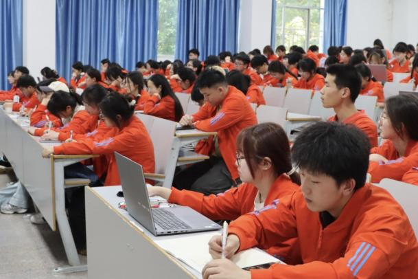 学生工作周报（第16期） 第 40 张