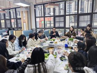 学生工作周报(第30期) 第 22 张 学生工作周报(第30期) 第 22 张