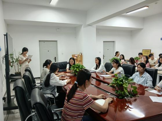 学生工作周报  (第23期） 第 15 张