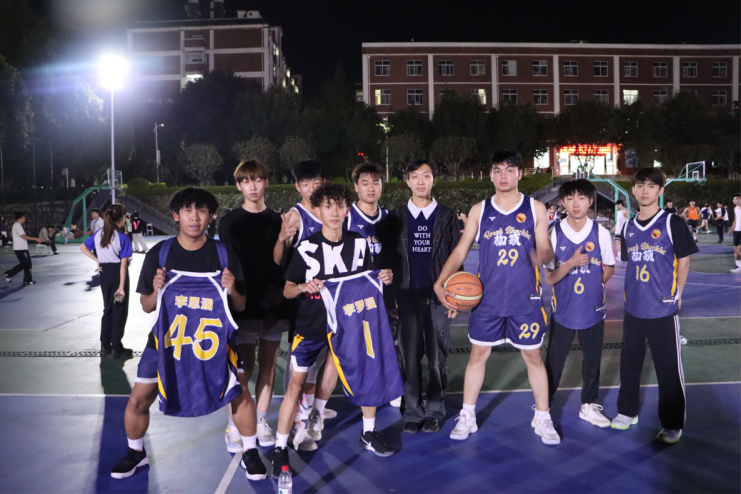 学生工作周报(第29期) 第 14 张 学生工作周报(第29期) 第 14 张