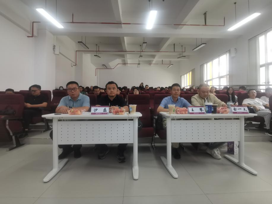 以心育人 以赛促学|我校成功举办2025年“时代新人铸魂工程”辅导员谈心谈话大赛 第 1 张