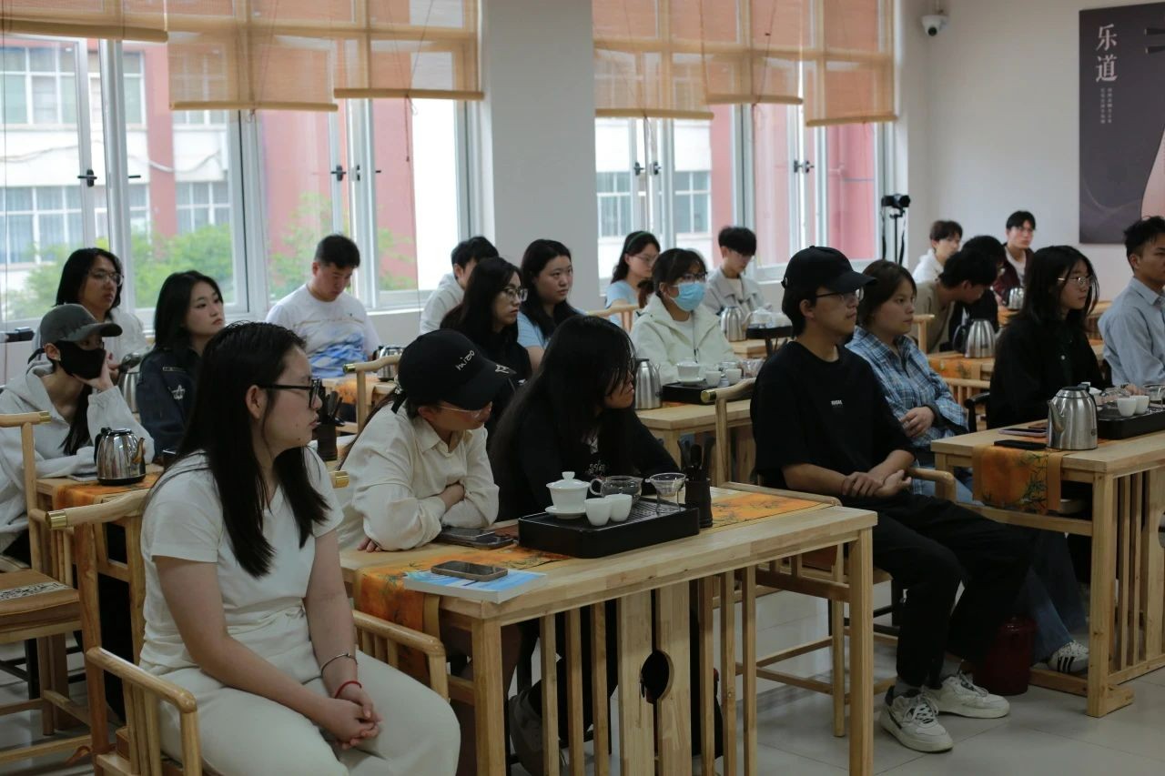 正念疗心.艺趣润心 | 学生发展部成功组织