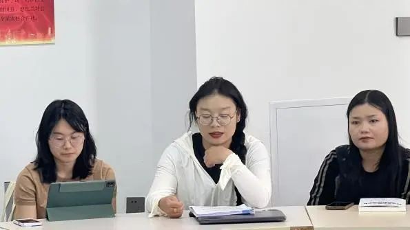 云南经济管理学院“数字领航•育见未来——AI赋能辅导员工作效能”沙龙圆满举办 第 5 张