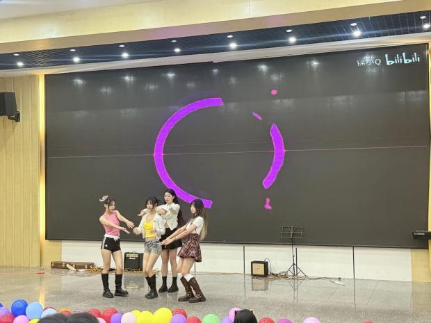 学生工作周报（第17期） 第 16 张