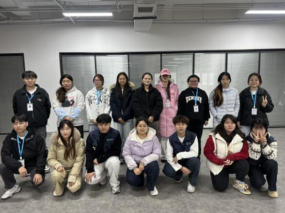 学生工作周报（第32期） 第 12 张