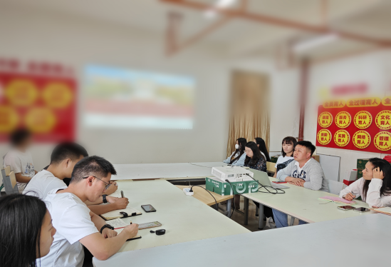 学生工作周报（第11期） 第 31 张