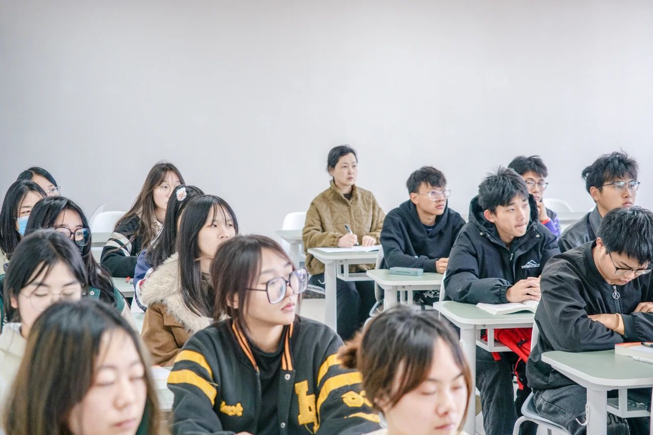 云南经济管理学院春季学期开学！ 第 3 张