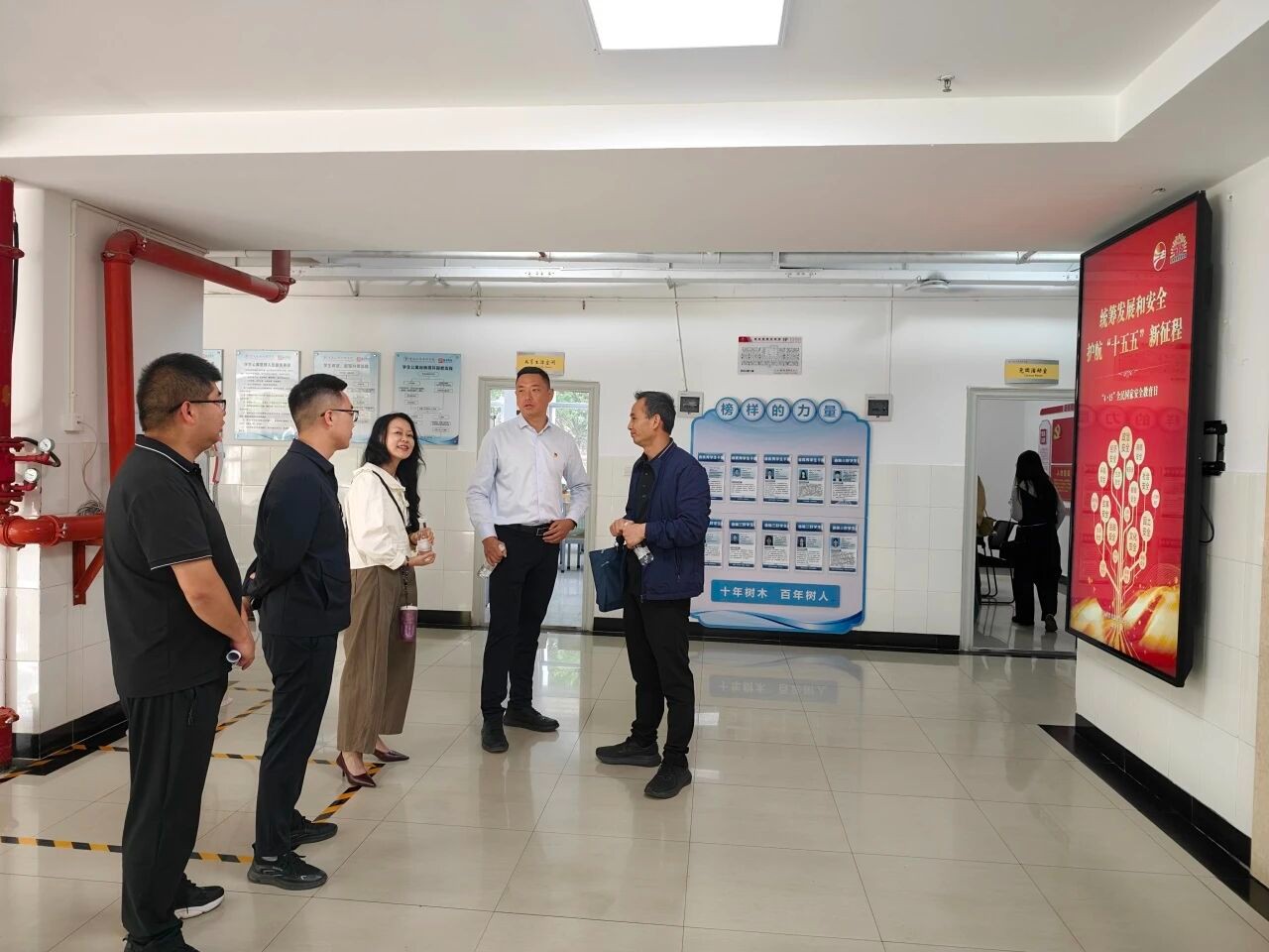 互学互鉴  共促提升|昆明理工大学一行莅临我校交流“一站式”学生社区建设工作 第 3 张