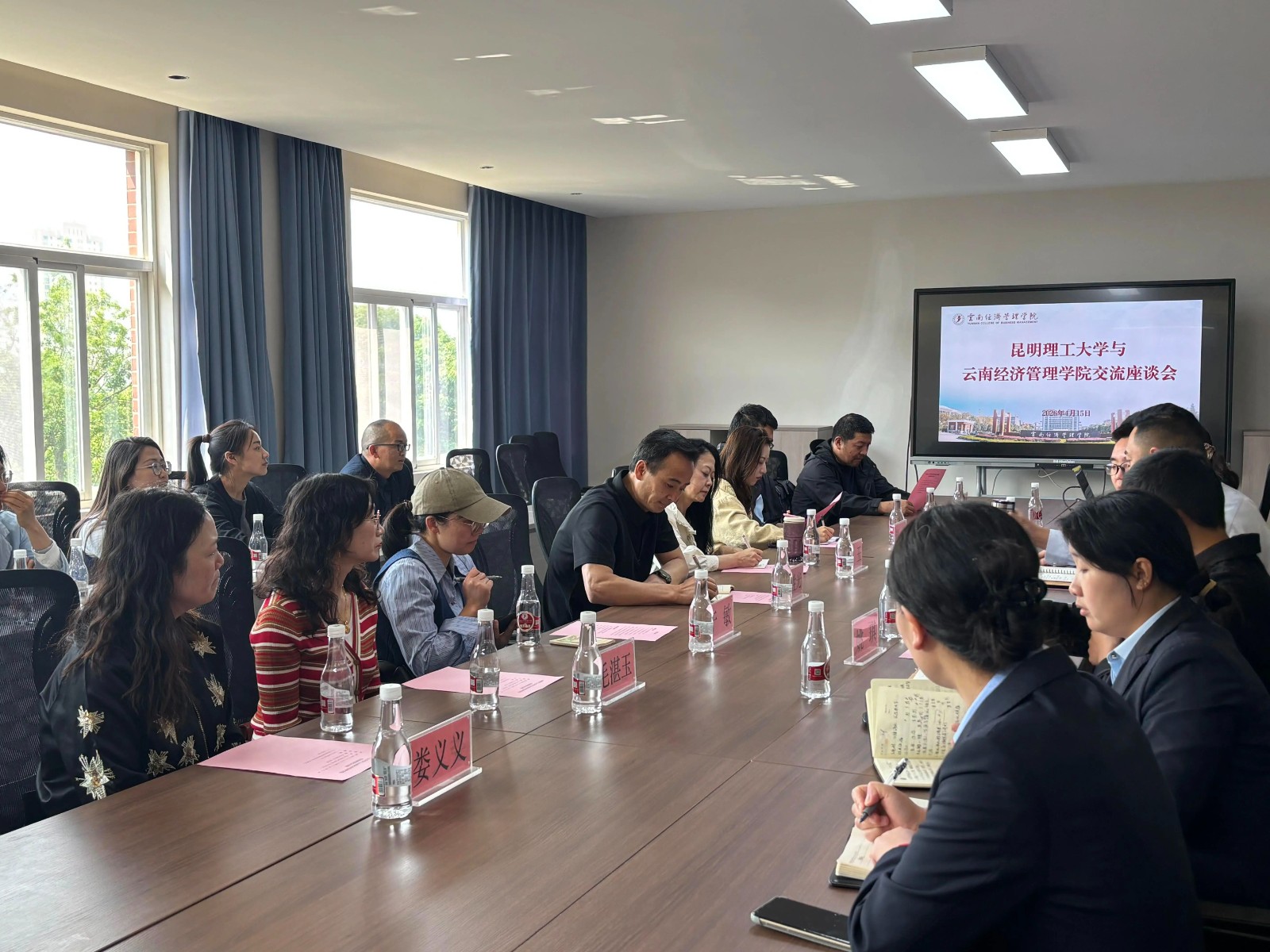 互学互鉴  共促提升|昆明理工大学一行莅临我校交流“一站式”学生社区建设工作 第 5 张