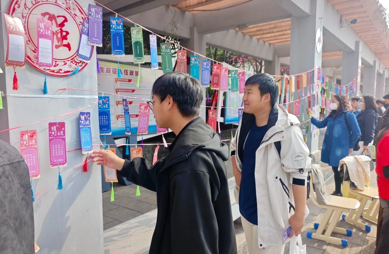 携手终结结核，共筑健康校园：我校师生赴云南交通运输职业学院参加2026年世界防治结核病日主题宣传活动 第 3 张