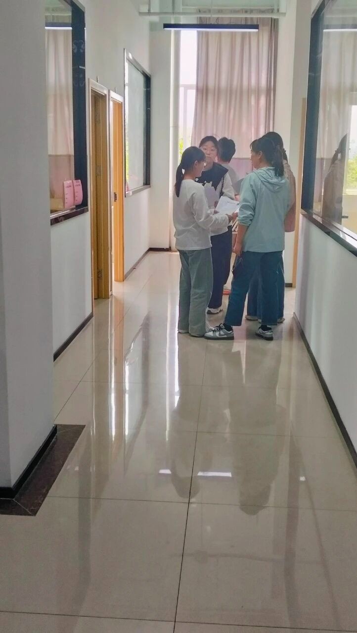 资助育人|2026年校内勤工助学岗位双选会圆满举行 第 3 张 资助育人|2026年校内勤工助学岗位双选会圆满举行 第 3 张