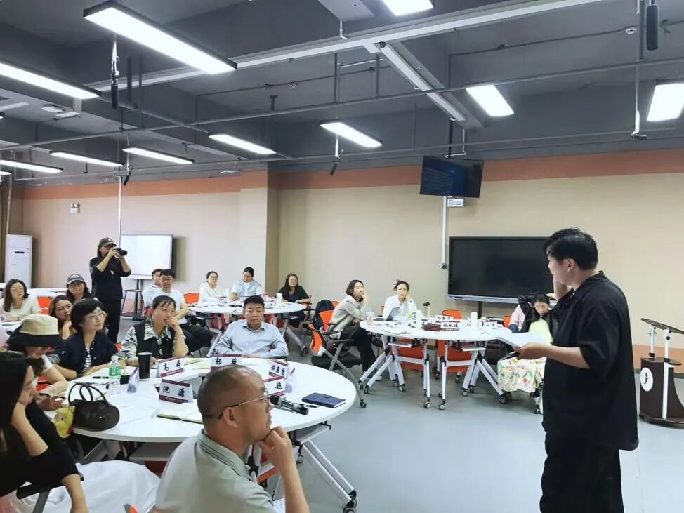 聚焦实务破难题 研思共进强队伍——云南经济管理学院2026年辅导员培训第二期案例研讨圆满举办 第 7 张 聚焦实务破难题 研思共进强队伍——云南经济管理学院2026年辅导员培训第二期案例研讨圆满举办 第 7 张