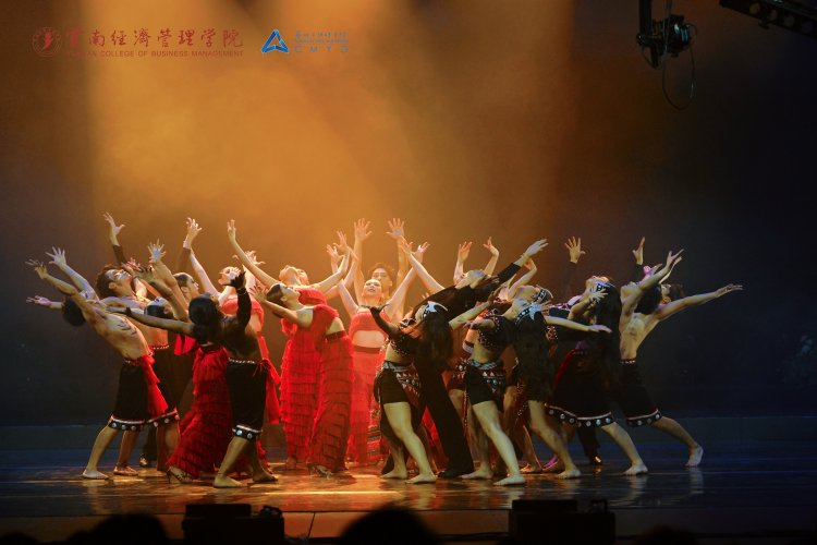 图片39.png 万象映界 艺彩绽放——云南经济管理学院艺术与传媒学院2026“万象·映界”展演今日绽放,双馆共赏艺术盛宴 第 38 张